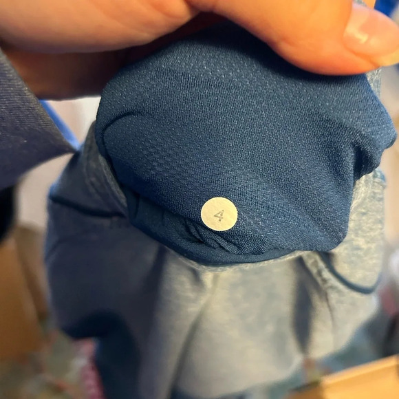 LULULEMON TRAINING TOUGH CROPPED LEGGINGS - Picture 3 of 4